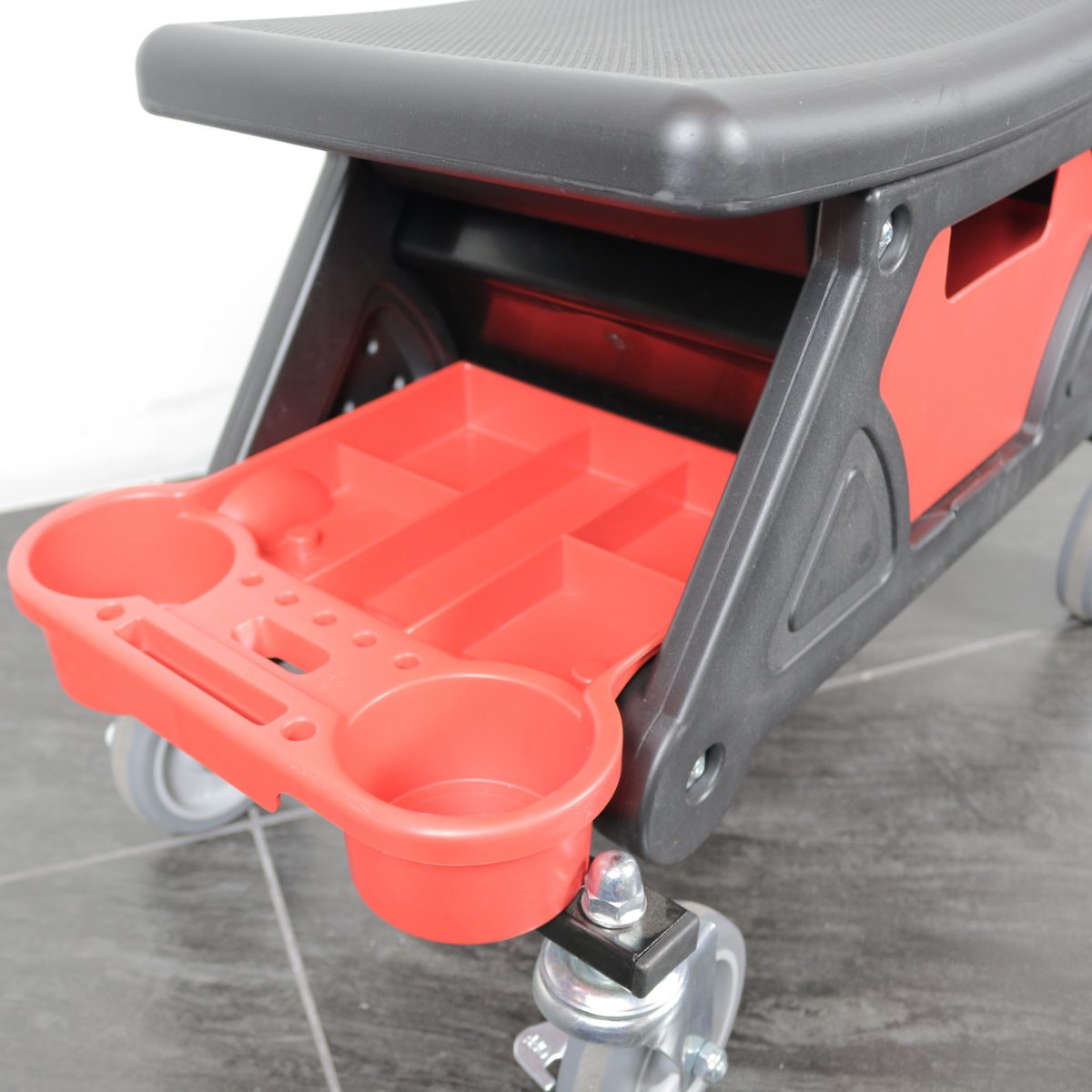 Bigred Heavy Duty Car Detailing Stool Chair - HardwareMart